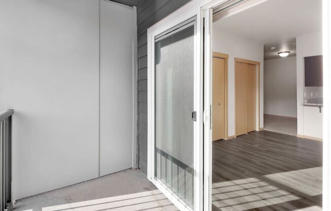 Studio, 1 bath, 473 sqft, $1,450, Unit 545-409