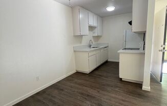 1 bed, 1 bath, 550 sqft, $1,700, Unit #14