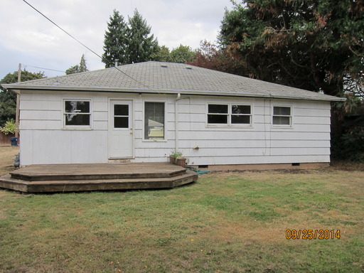 Spacious - lovely home in great location!