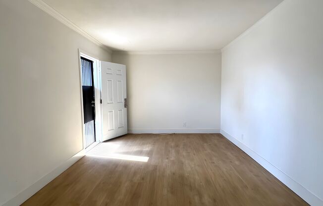 1714 E San Luis St