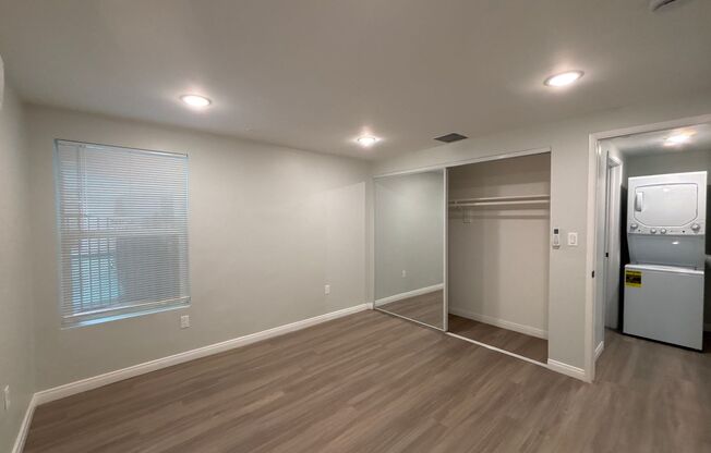 1 bed, 1 bath, 695 sqft, $2,498, Unit 221