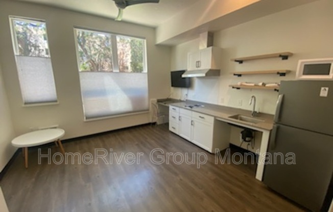 320 Clay Street - 204