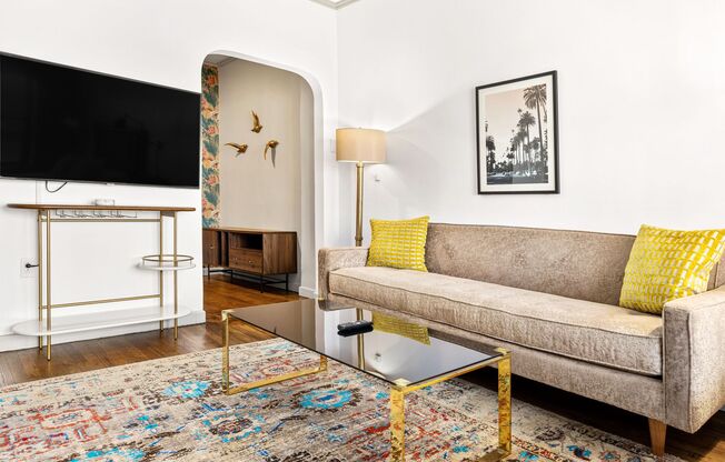 Studio, 1 bath, 300 sqft, $1,700, Unit 214H