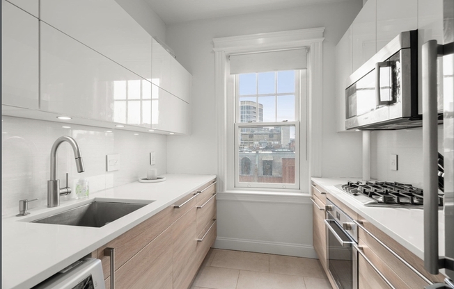 282 Newbury St