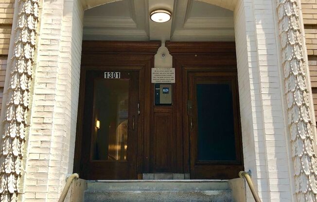 2 beds, 1 bath, 762 sqft, $1,599, Unit 1301-36