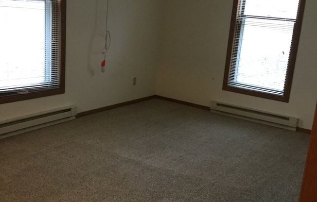 2 beds, 1 bath, 965 sqft, $1,695, Unit 7717CC