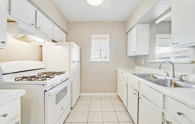 Orchard Hills Apartments Ktichen