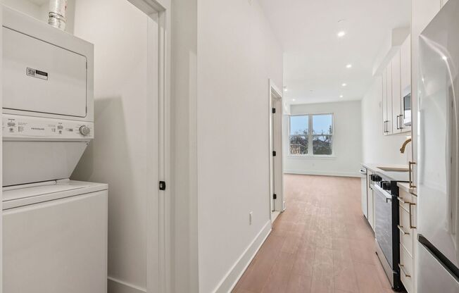 1 bed, 1 bath, 660 sqft, $1,788, Unit 206