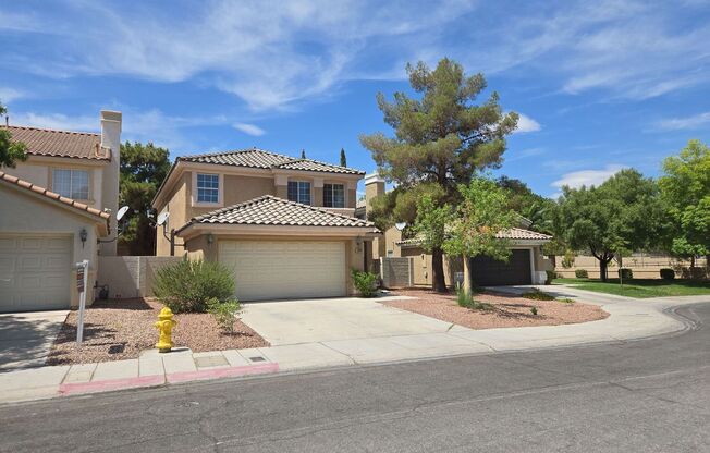 A Fabulous 4 Bedroom Home in Peccole Ranch