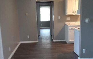 2 beds, 1 bath, $1,095, Unit 103 Nottingham Way