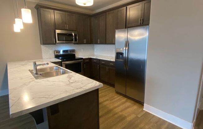 1 bed, 1 bath, 798 sqft, $975, Unit 202