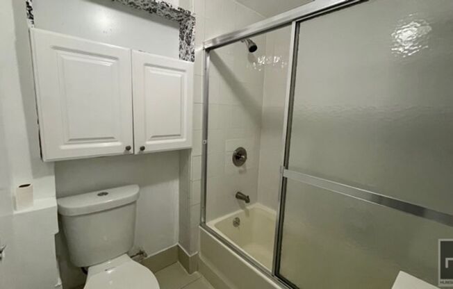 3 beds, 1 bath, $3,027, Unit 2