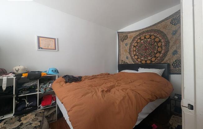52 27 35 ST