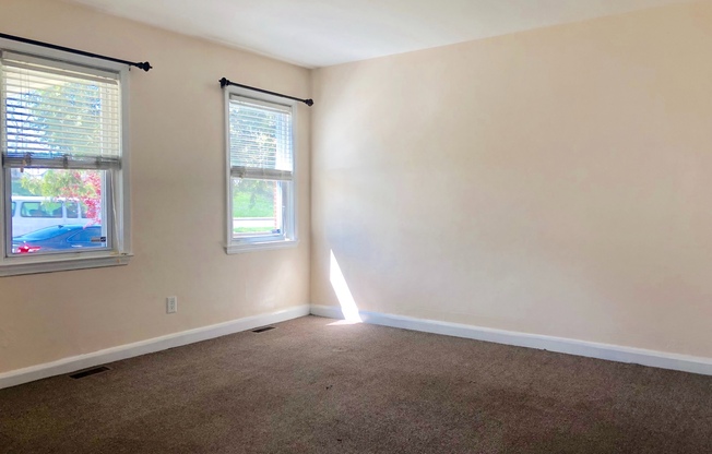 Well-maintained 3 Bedroom Duplex - East Rosemont/Waltherson