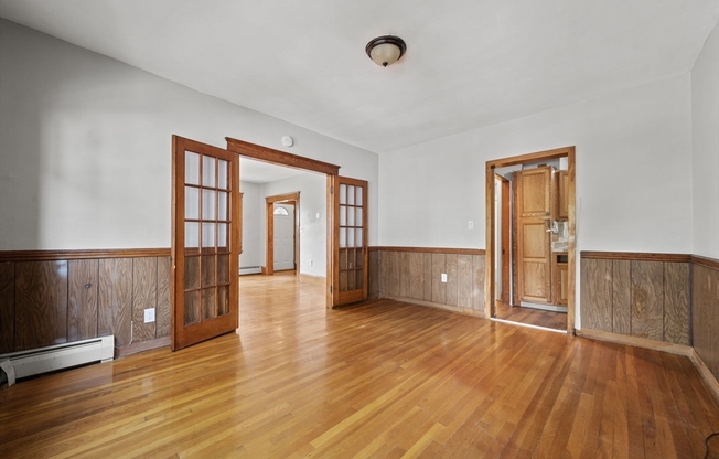 2 beds, 1 bath, 2,080 sqft, $3,000, Unit 2