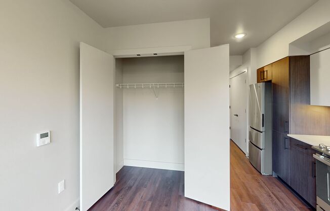 Studio, 1 bath, 400 sqft, $1,925, Unit 403