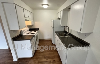 226 E 7th Ave