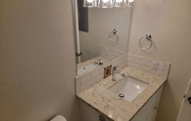 2 beds, 1 bath, $1,995