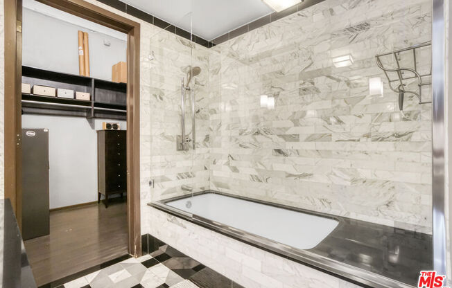 1 bed, 1 bath, 1,560 sqft, $7,500, Unit 1007