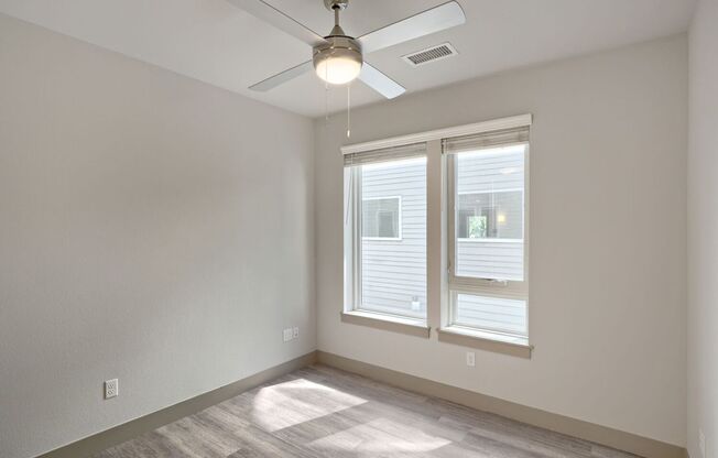 4 beds, 4 baths, 1,094 sqft, $2,900, Unit 207