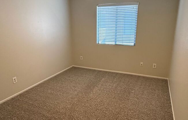 2 beds, 2 baths, 900 sqft, $1,675, Unit 817-48