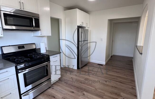 13713 Franklin Street -