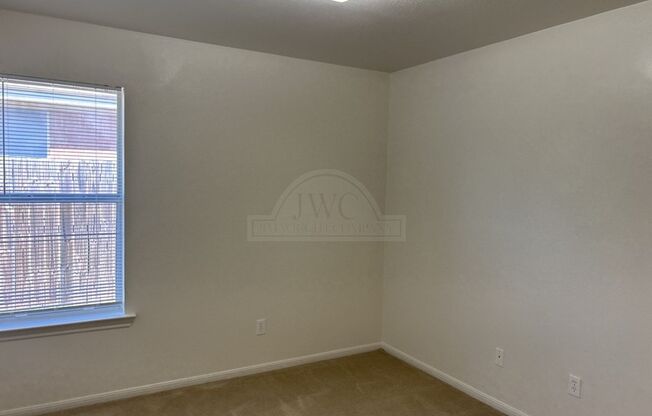 3 beds, 2 baths, $1,225, Unit 1629 Yuma Trail Unit A