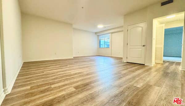 1 bed, 1 bath, 1,050 sqft, $3,100, Unit 426