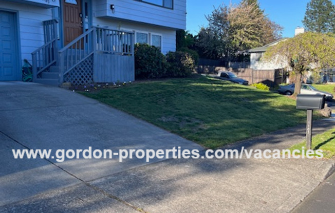 $2,695.00 - NE 27th St - Gresham 4 bedroom home