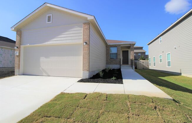 3/2/2 Home in Heritage Park at Morningside Subdivision/ .5 Miles to Morningside Park / Stainless Appliances & Bonus Room/ CISD