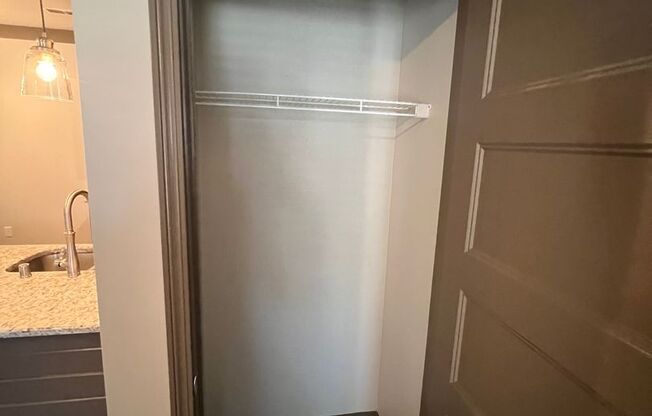 2 beds, 2 baths, 1,052 sqft, $1,045, Unit 82