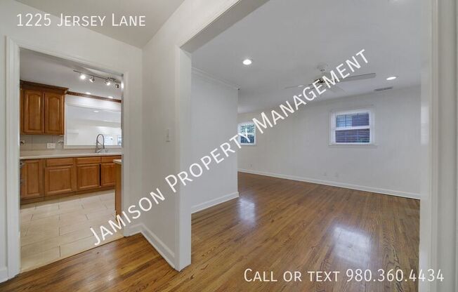 1225 JERSEY LN