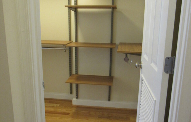 Studio, 1 bath, 407 sqft, $2,050, Unit H616