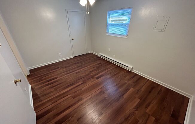 1 bed, 1 bath, 388 sqft, $995, Unit 03