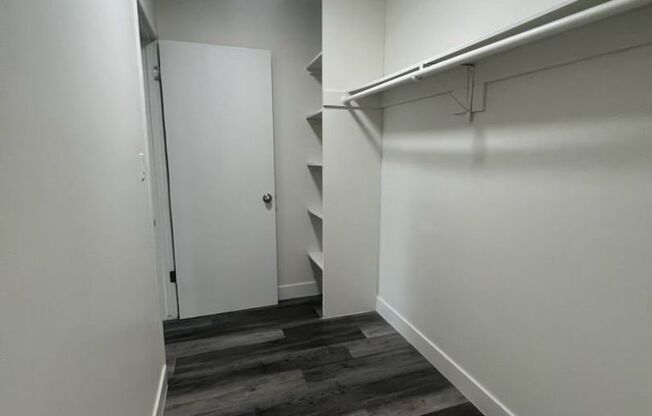 Studio, 1 bath, $1,600, Unit Apt 10