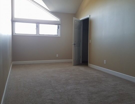 1 bed, 1 bath, 733 sqft, $1,295, Unit 6273-07