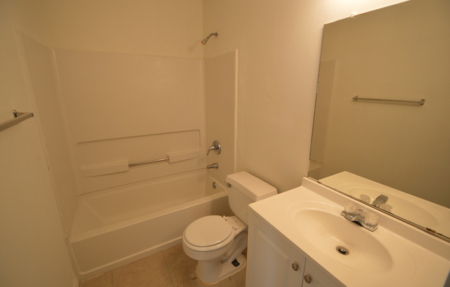 2 beds, 2 baths, $1,500, Unit # #E 107