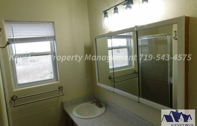 2 beds, 2 baths, $1,750