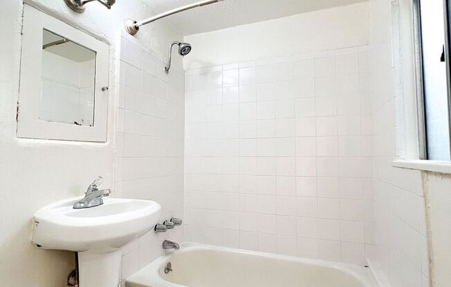 Studio, 1 bath, 600 sqft, $1,925