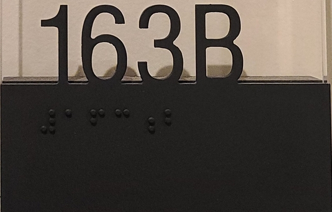 143 171 HYDE PARK AVE