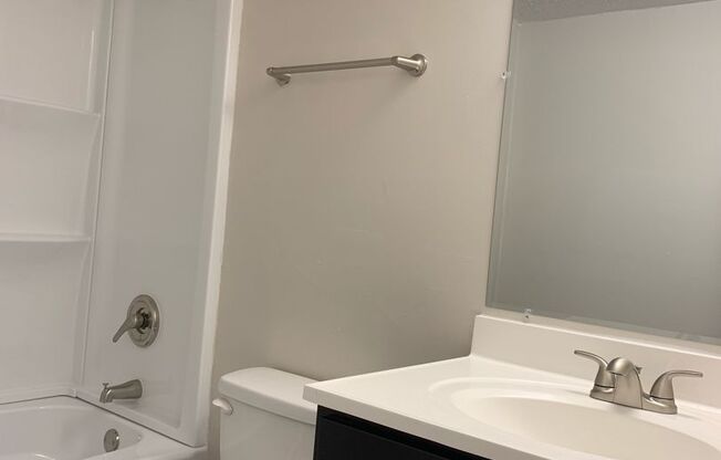 2 beds, 1.5 baths, 835 sqft, $1,135, Unit N-0703