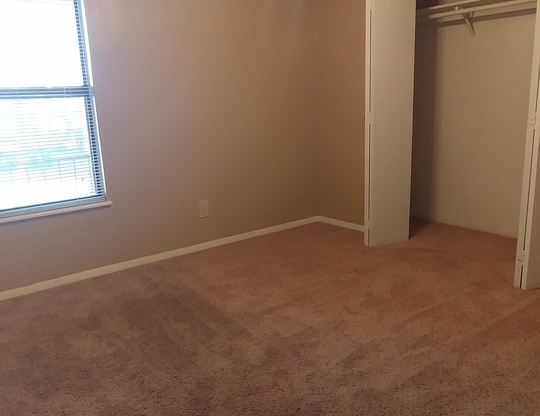 2 beds, 2 baths, 943 sqft, $855, Unit 1510