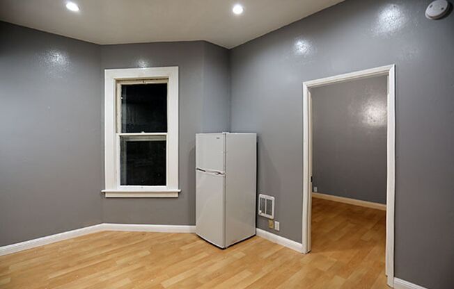 325 Leavenworth Street #3C