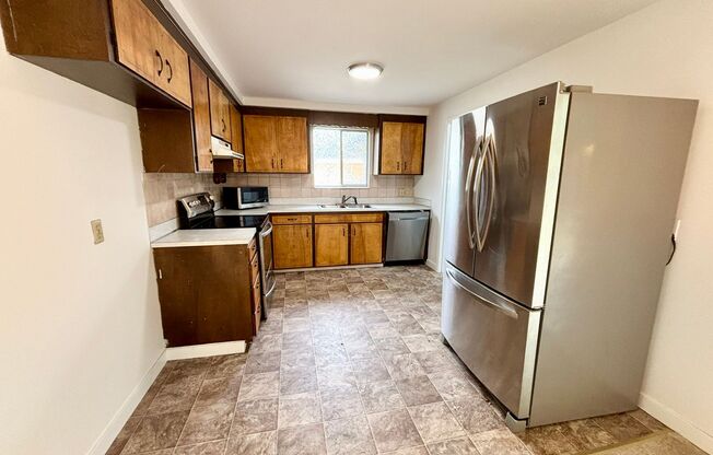 3 beds, 1 bath, $3,000