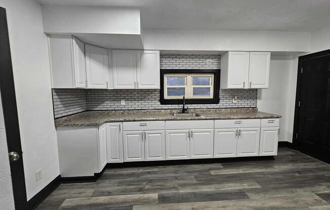 Charming 4 Bedroom 1 Bathroom Home for Rent!