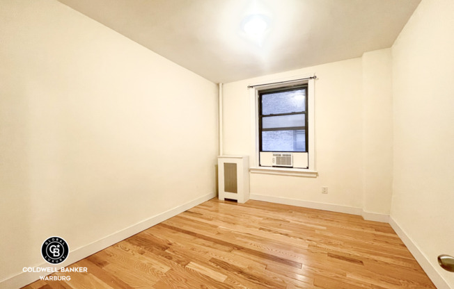 2 beds, 1 bath, $4,695, Unit 45