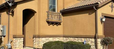 2042 E CHRISTENSEN DR