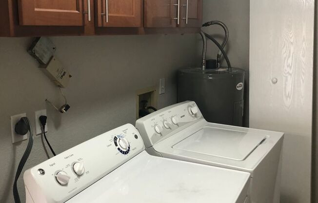 1 bed, 1 bath, 634 sqft, $949, Unit 5637 UD