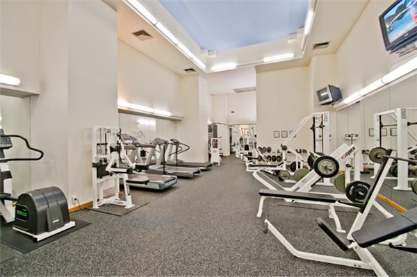 1 bed, 1 bath, 730 sqft, $5,500, Unit 30-D