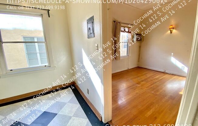 412 S COCHRAN AVE